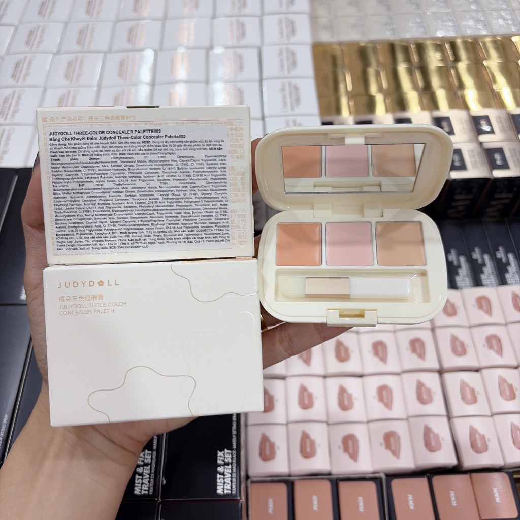 Bảng Che Khuyết Điểm JUDYDOLL 3 ô 2.7g CT